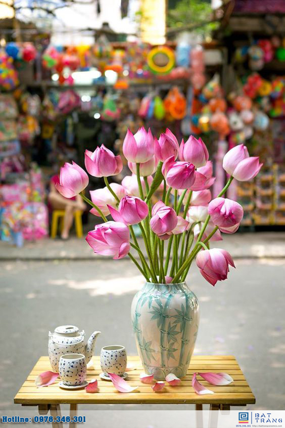  Lựa chọn lọ cắm hoa sen tuyệt đẹp bằng gốm sứ Bát Tràng 7 bán lọ cắm hoa sen đẹp