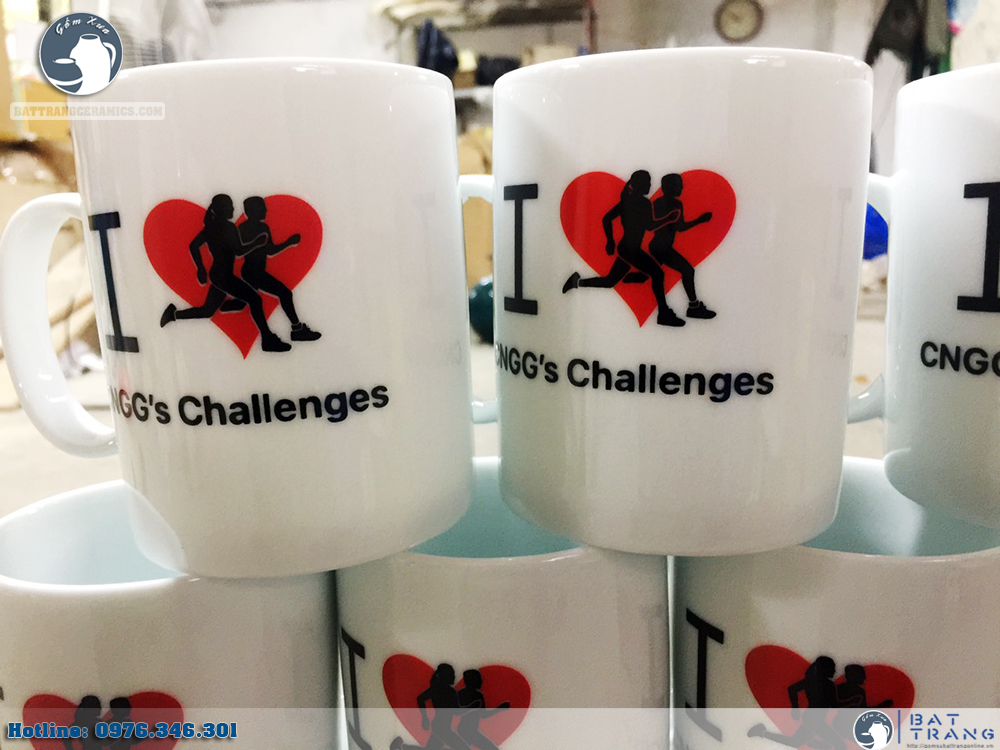 cốc gốm sứ Bát Tràng in logo làm quà tặng cho CNGG's Challenges 6