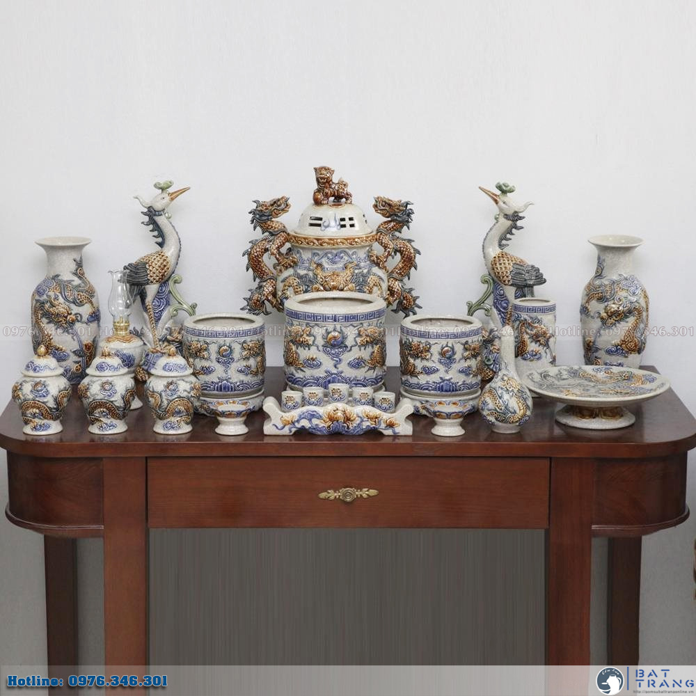 Bộ đồ thờ Âu lạc men rạn cổ - bàn thờ 1m97