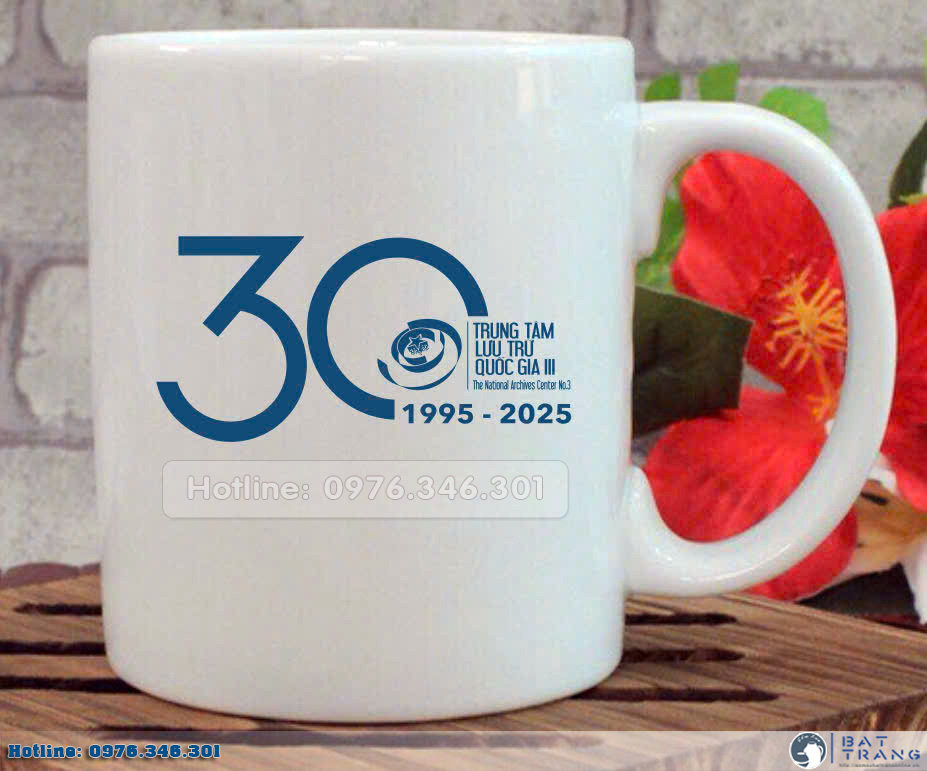 Đơn hàng 1000 cốc gốm sứ quà tặng in logo cho Trung tâm lưu trữ quốc gia III