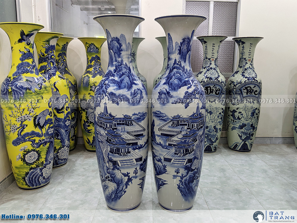 Lọ lộc bình Bát Tràng men lam vẽ Sơn Thủy Tùng Chùa 1m6